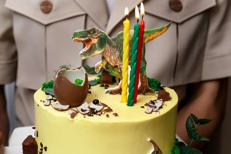 Dinosaur cake idea